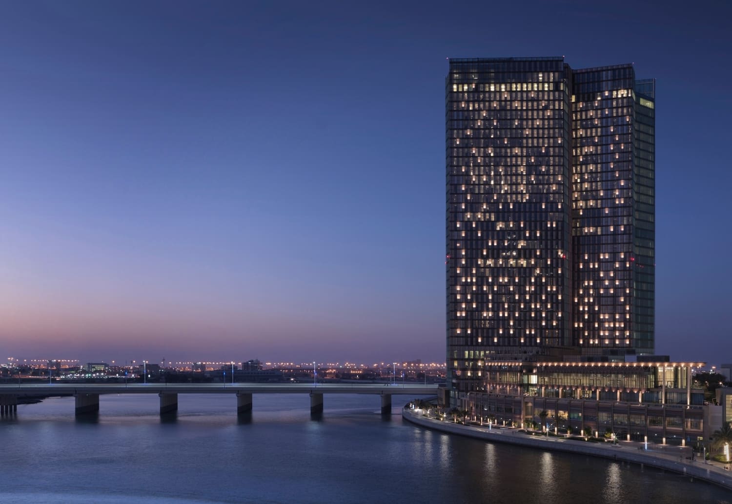 Four Seasons Private Residences Abu Dhabi at At Al Maryah Island by Mubadala Development Company, Al Maryah Island. Render supplied by developer.