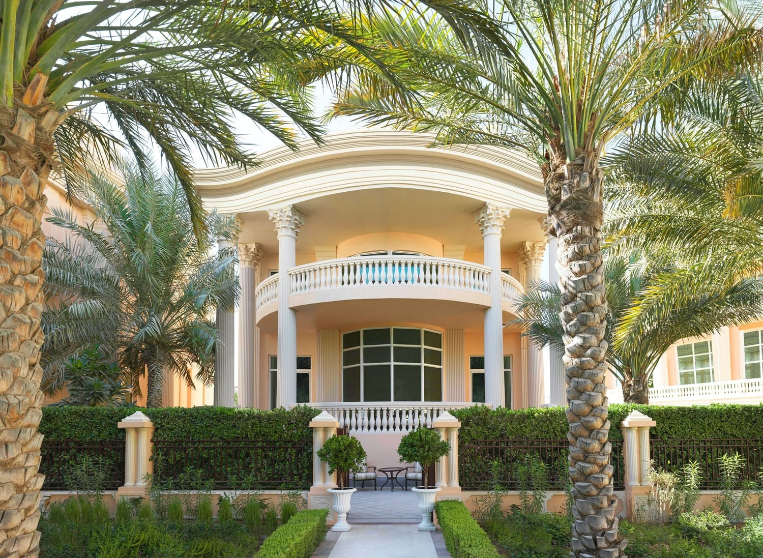 Raffles The Palm Dubai by EPG (Emerald Palace Group), image 4 of 24. Render supplied by developer.